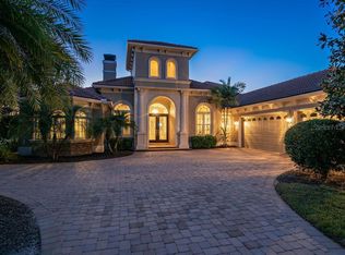 3213 Founders Club Dr, Sarasota, FL 34240