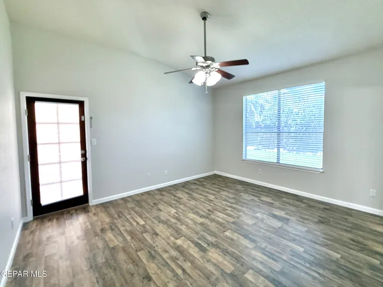 12749 Tierra Salas — Photo 20