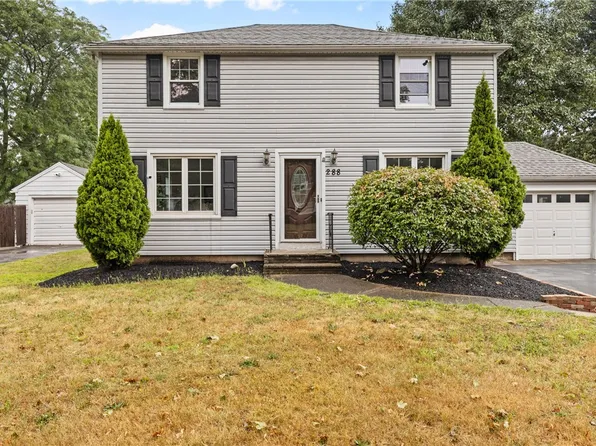 288 Hartsdale Rd, Irondequoit, NY 14622