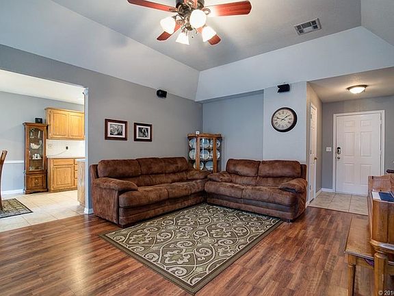 5th image of 1009 E 131st Pl