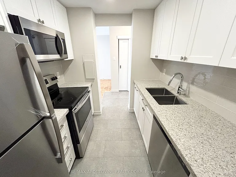 101 Millside Dr #1008 — Photo 8