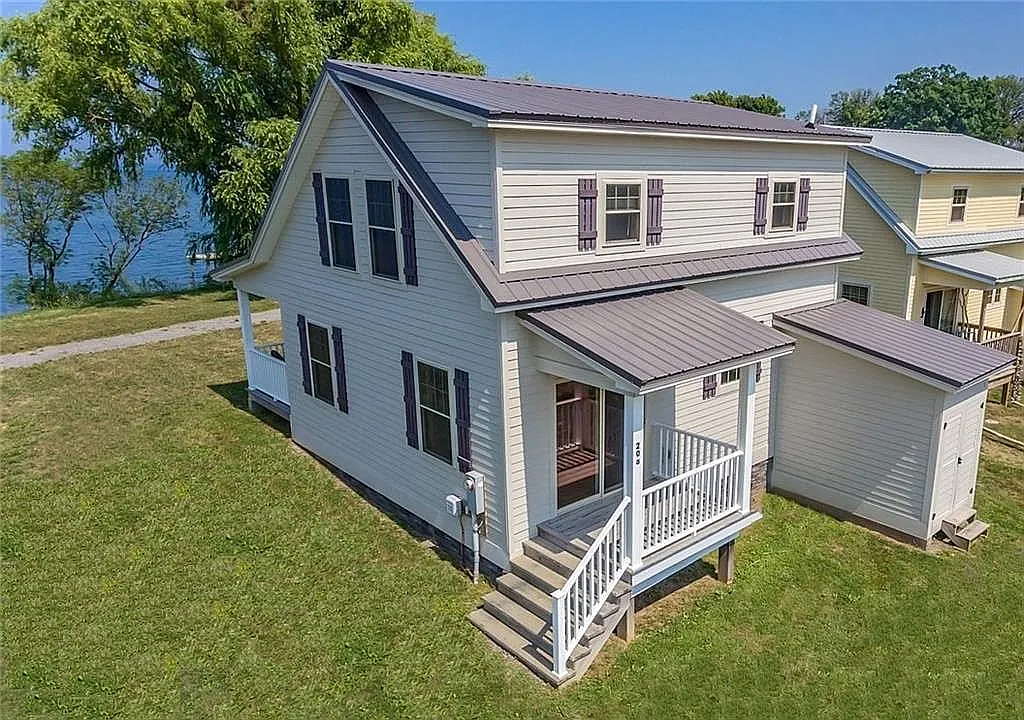 208 David Dr photo 1