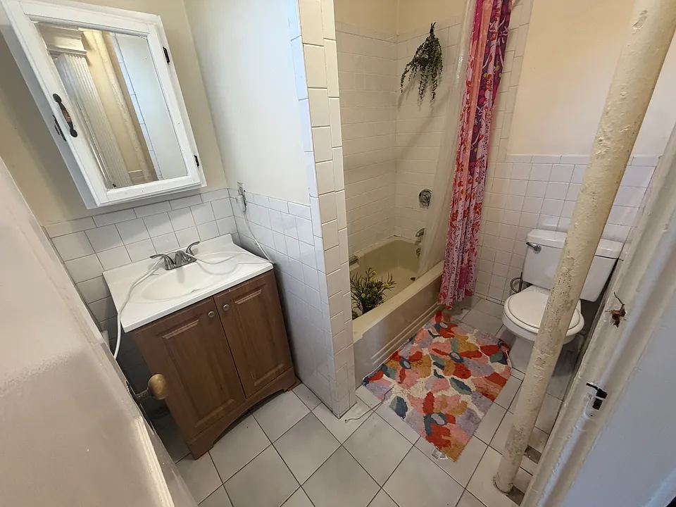 1318 Commonwealth Ave #8