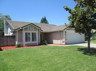 56 Reed Rd, Oakdale, CA 95361