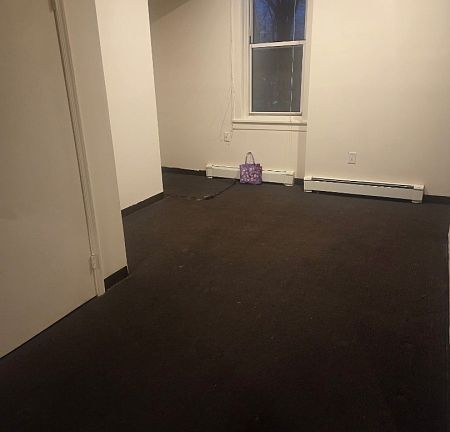 3rd image of 817 Ringwood Ave APT 8
