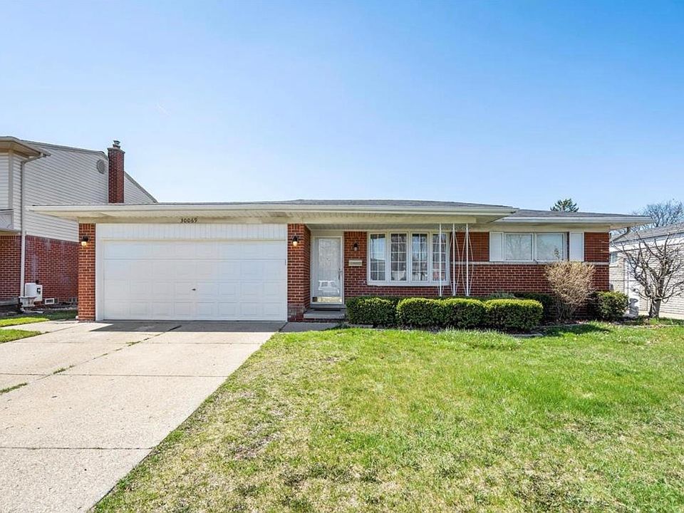 1st image of 30069 Valenti Dr