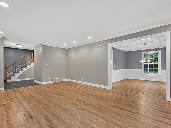3rd image of 2100 Stirling Rd