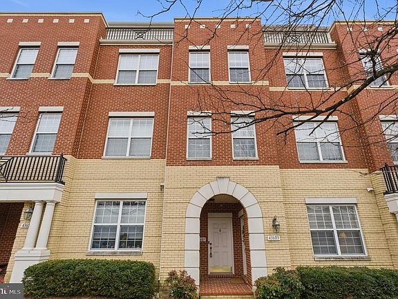2nd image of 43605 McDowell Sq