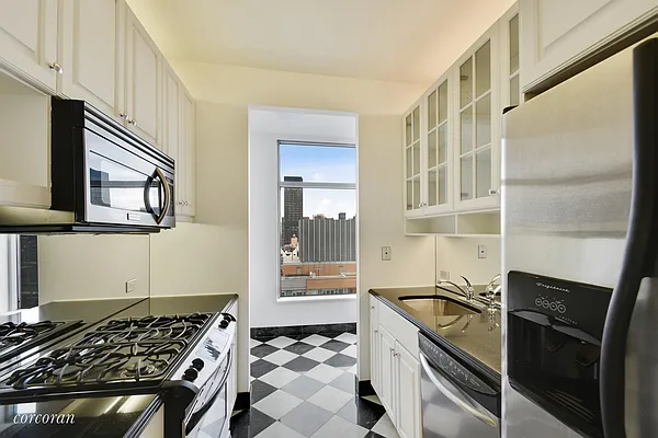 Rented by Corcoran | media 3