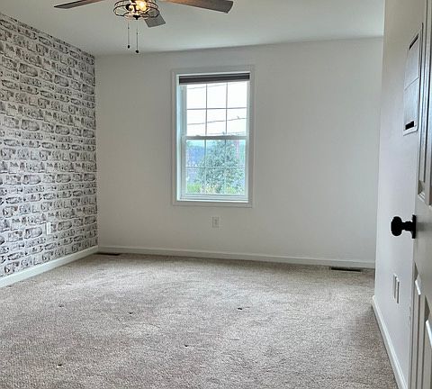 3rd image of 36 Raymond St