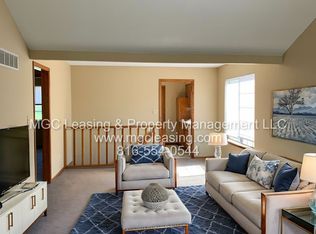 205-207 Monroe St #4CFE7BAB7, Lees Summit, MO 64063