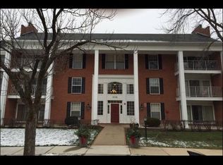 1018 N Plum Grove Rd APT 303, Schaumburg, IL 60173