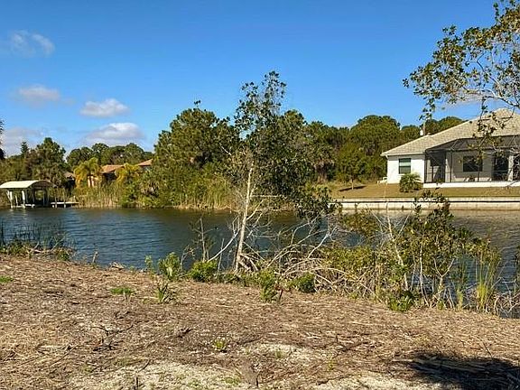 4th image of 15792 Hennipen Cir