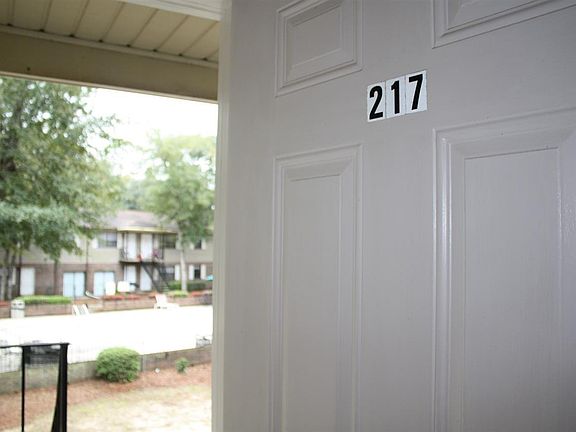 5th image of 4344 Langley Ave APT D217