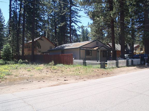 3rd image of 2580 Osborne Ave