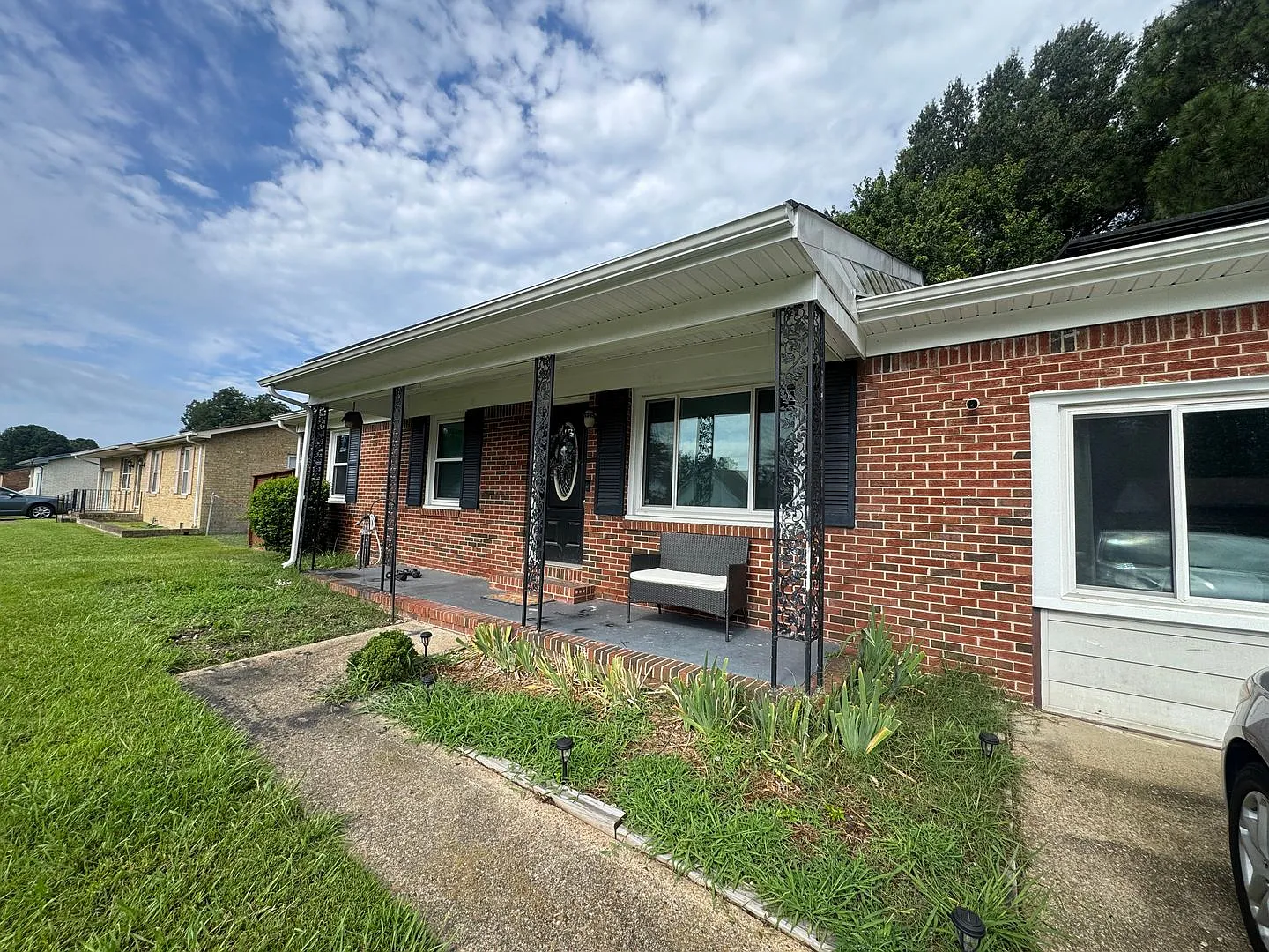 Updated 3-Bedroom in Chesapeake — Photo 2