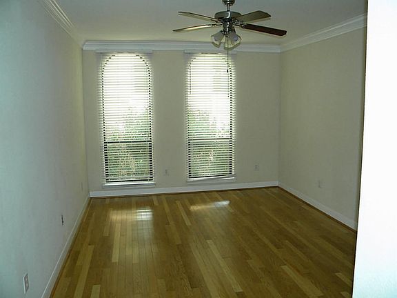 4th image of 2299 Lone Star Dr