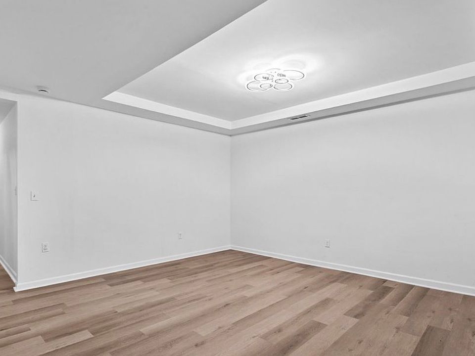 1st image of 1830 W Main St