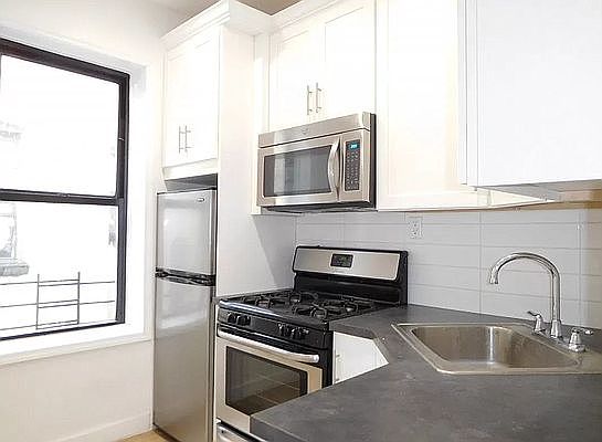 4th image of 145 Edgecombe Ave #E4
