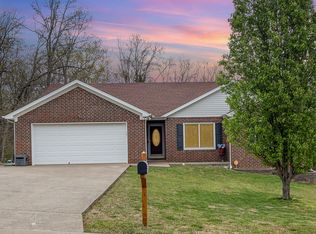 636 Big Hurricane Dr, La Vergne, TN 37086