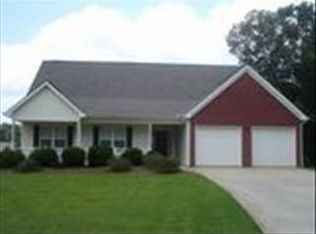 1302 Post Oak Ct, Winder, GA 30680