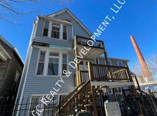 1752 N Drake Ave #G, Chicago, IL 60647