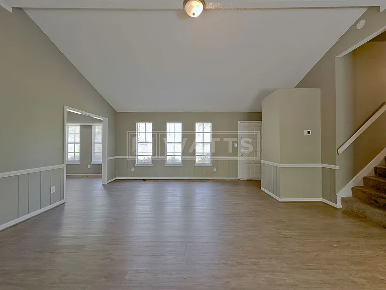 101 Shady Ln — Photo 5