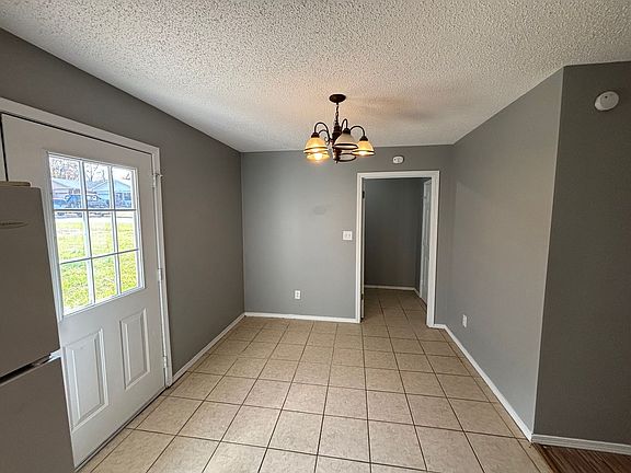 5th image of 58 Northview Dr