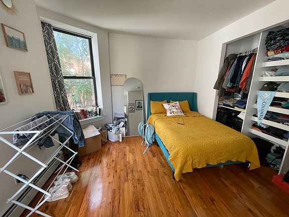 4th image of 309 W 121st St #3AC