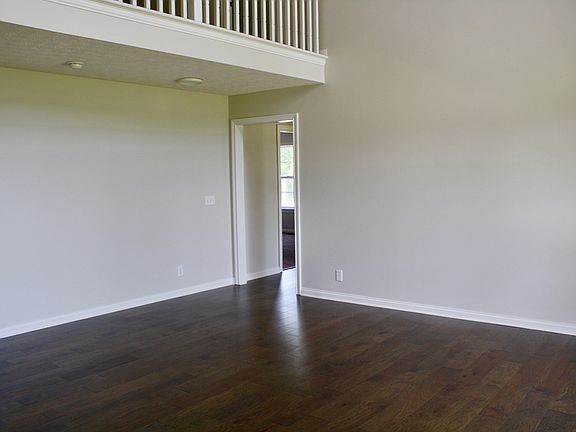 5th image of 1005 Somerville Dr