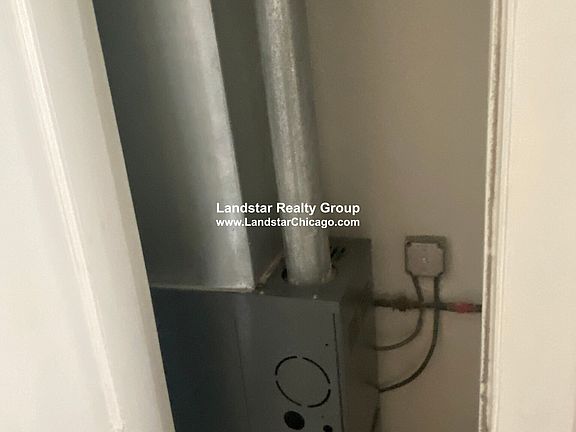 5th image of 4245 N Lamon Ave #1S