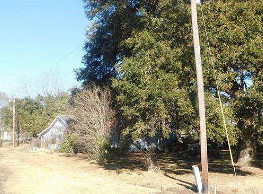 2nd image of 1118 Crochet Rd #1