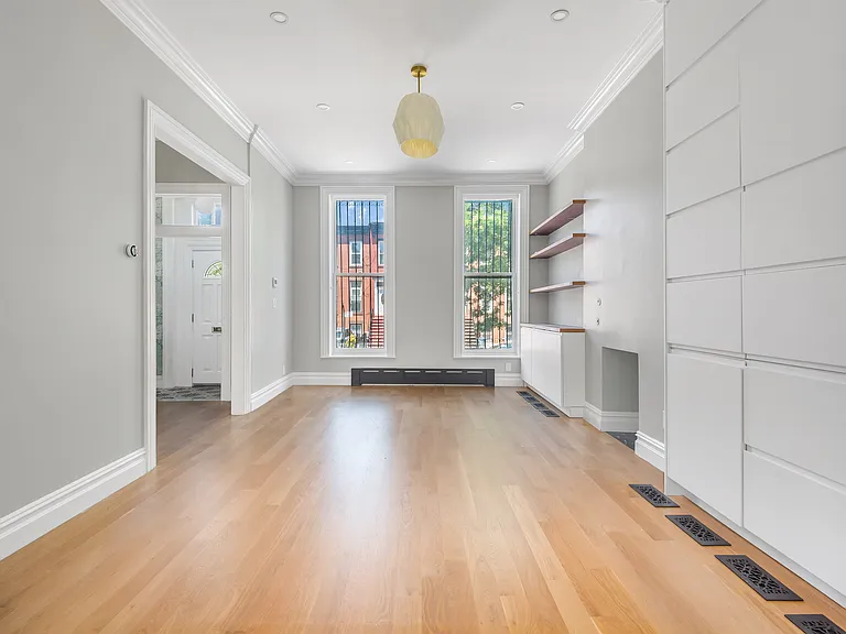 294 Putnam Ave #2 — Photo 4