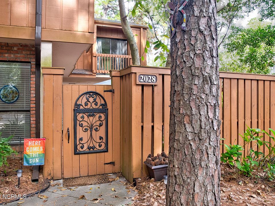 1st image of 2028 Albert Cir