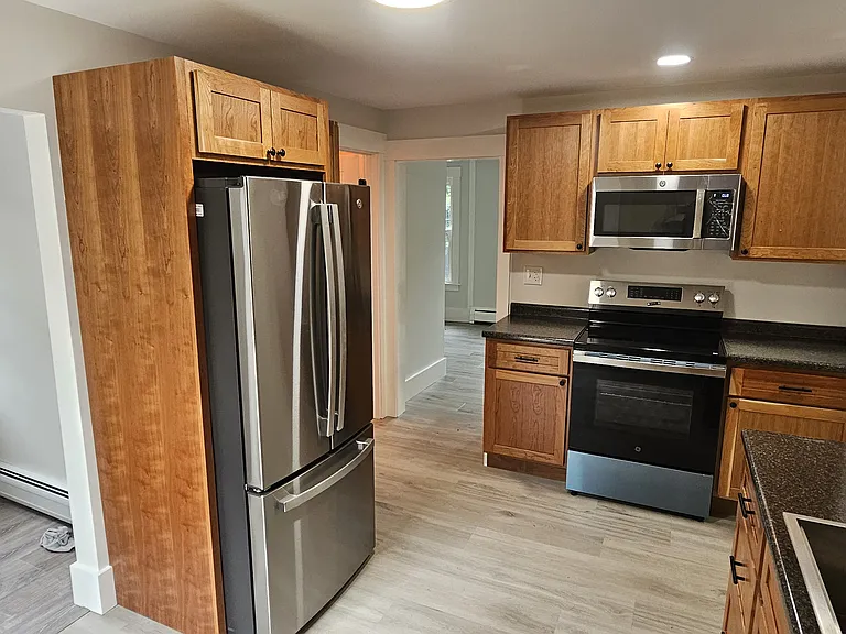25 Hartford St #1 — Photo 4