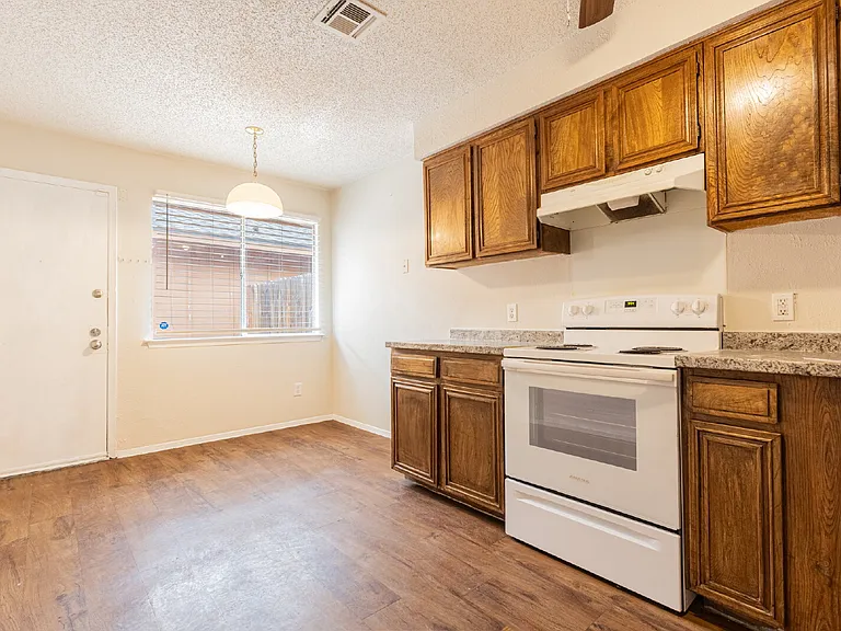 323 W William Cannon Dr #A — Photo 9