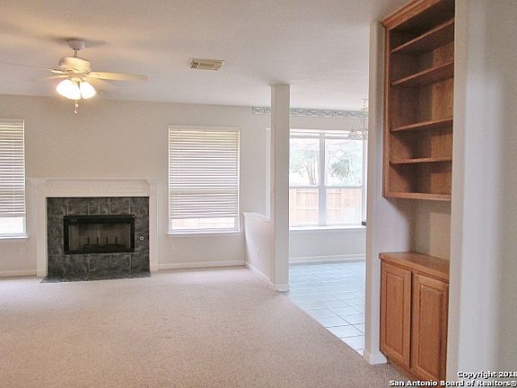 5th image of 9610 Segovia St