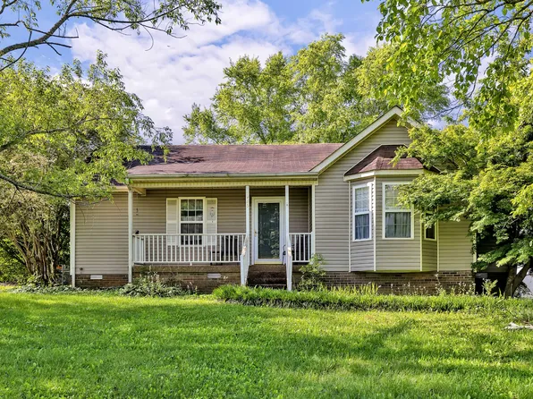 1465 Bridle Ln, Chapel Hill, TN 37034