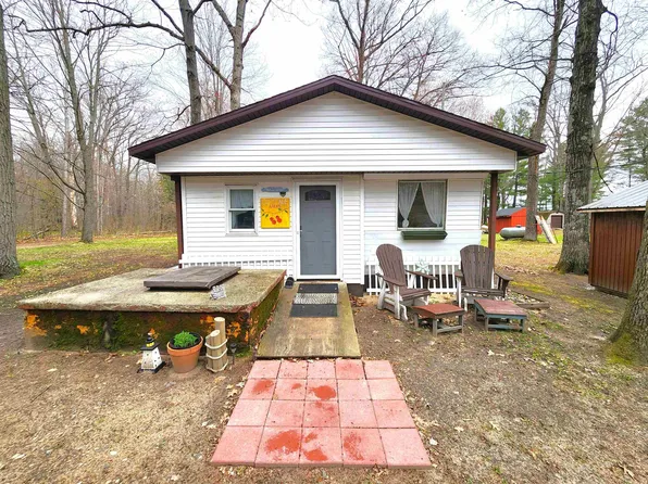 6494 Birch St, Gladwin, MI 48624