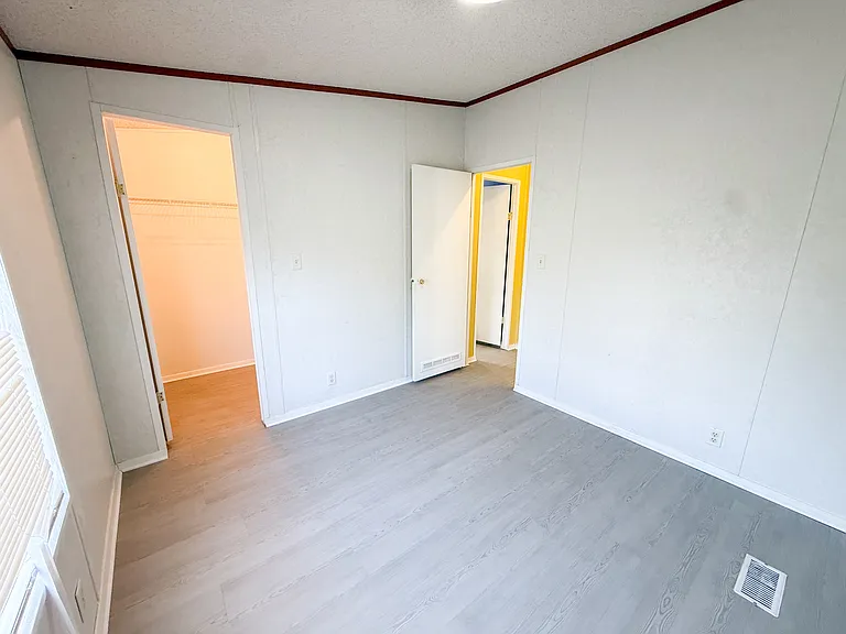 4506 Legend Hts — Photo 23