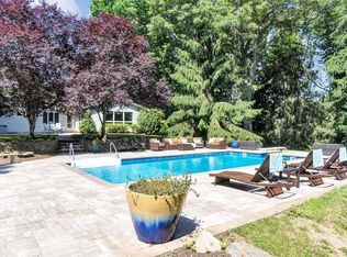 21655 Main Rd, Cutchogue, NY 11935