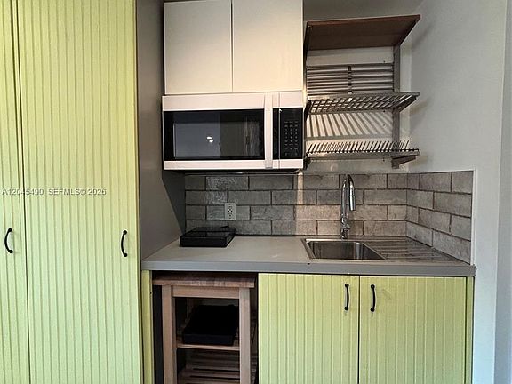 4th image of 8220 NE 1st Pl #3C
