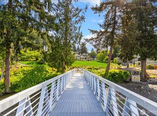 105 Lovell Ave SW #15-11, Bainbridge Island, WA 98110