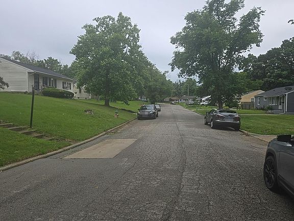4th image of 55 7th Dr