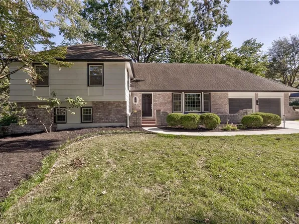 8129 Dearborn Dr, Prairie Village, KS 66208