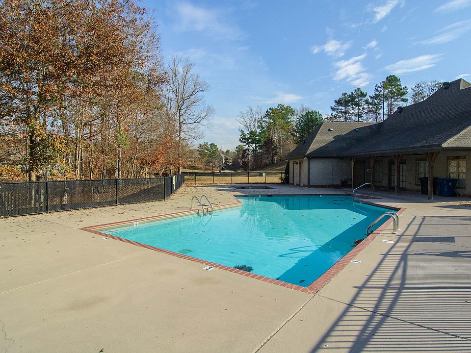 1st image of 521 Riverwoods Lndg
