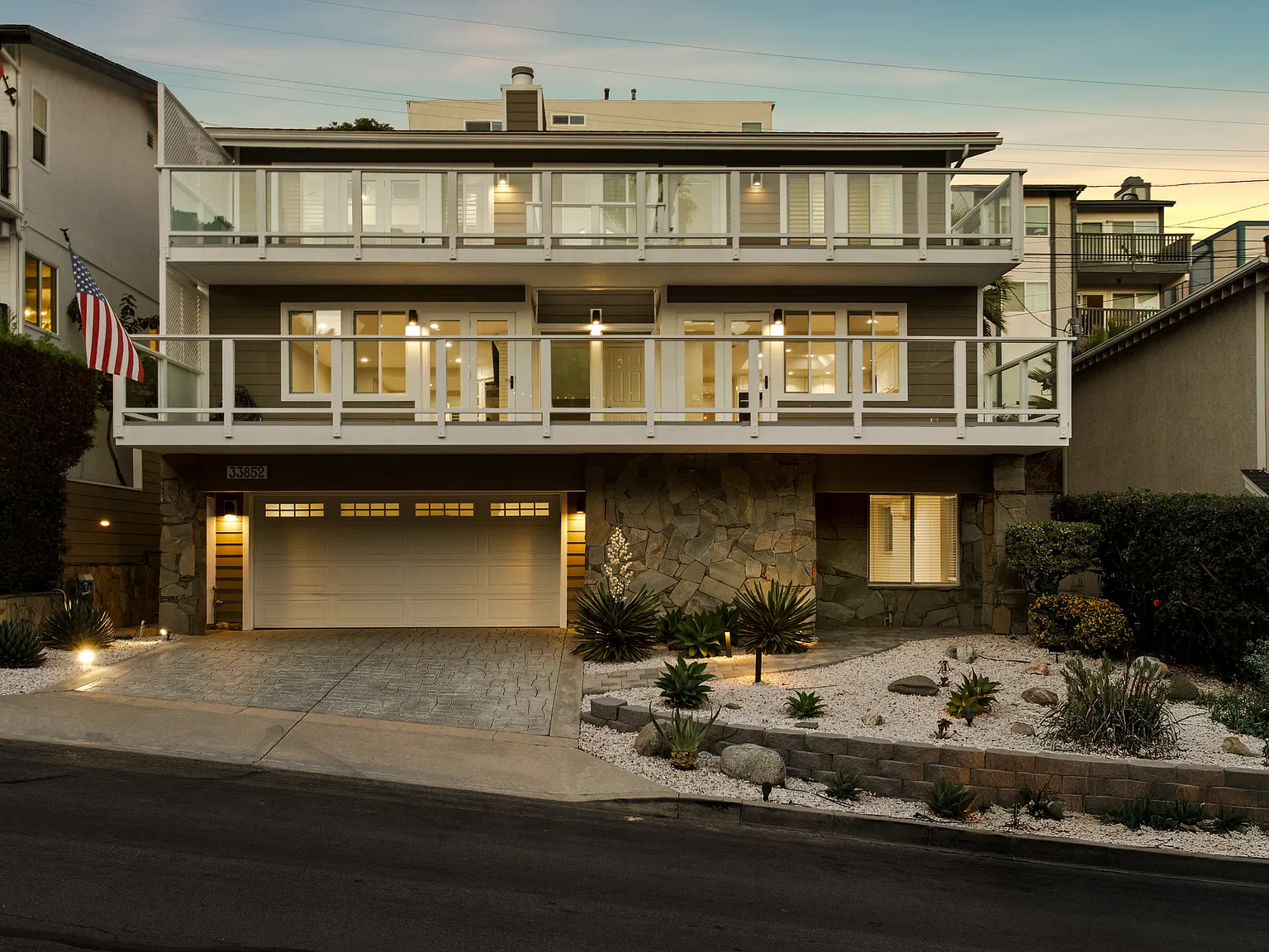 4 bed, 3660 sqft, $9,000 — Photo 3