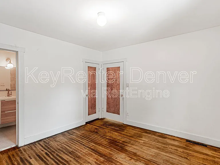 421 N Stuart St — Photo 8