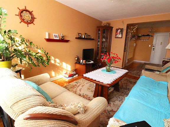 3rd image of 34-30 78th St APT 2G