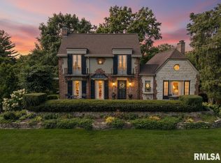 4105 N Grandview Dr, Peoria, IL 61614